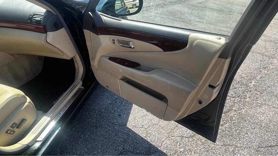 2007 Lexus LS 4th Gen - Image 13 of 20