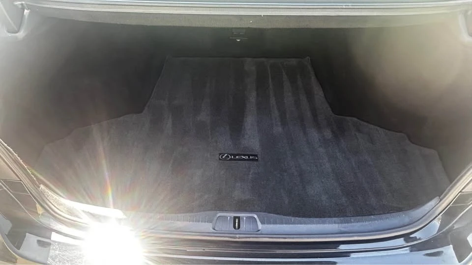 2007 Lexus LS 4th Gen - Image 16 of 20