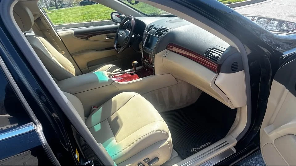 2007 Lexus LS 4th Gen - Image 12 of 20