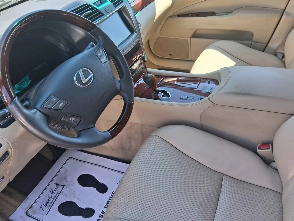 2007 Lexus LS 4th Gen - Image 4 of 6