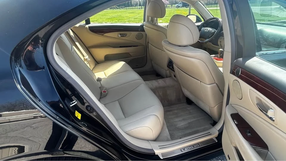 2007 Lexus LS 4th Gen - Image 18 of 20