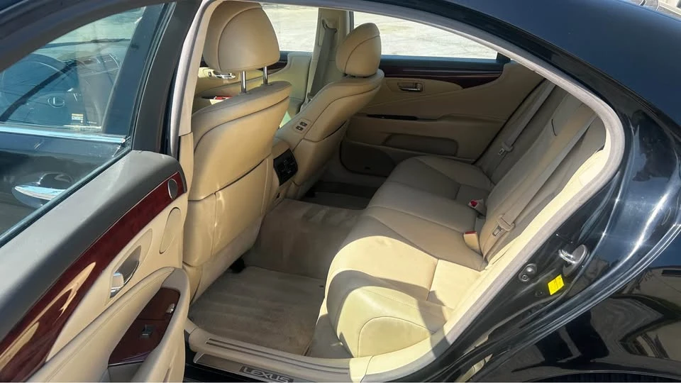 2007 Lexus LS 4th Gen - Image 14 of 20