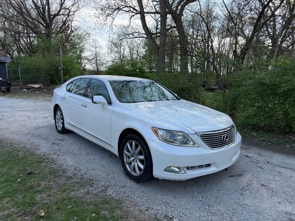 2007 Lexus LS 4th Gen - Image 17 of 17
