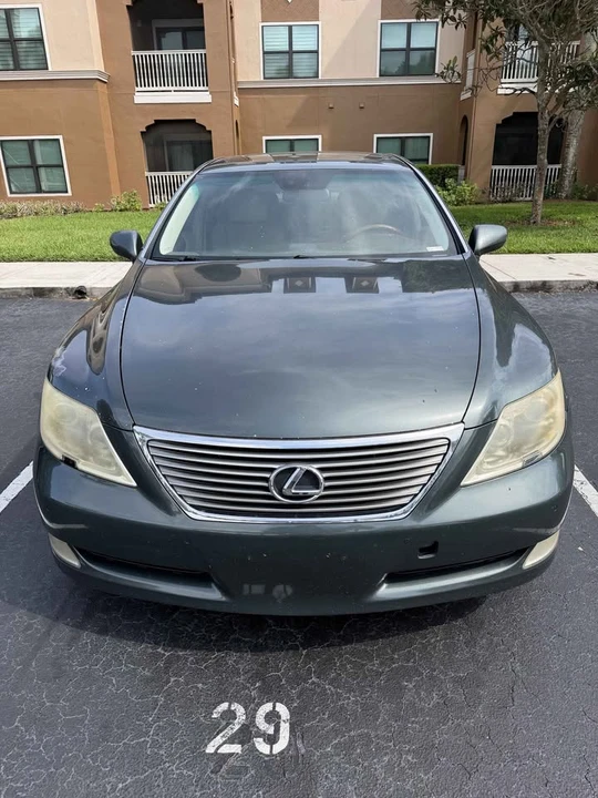 2007 Lexus LS 4th Gen - Image 2 of 8
