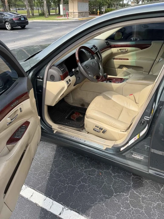 2007 Lexus LS 4th Gen - Image 3 of 8