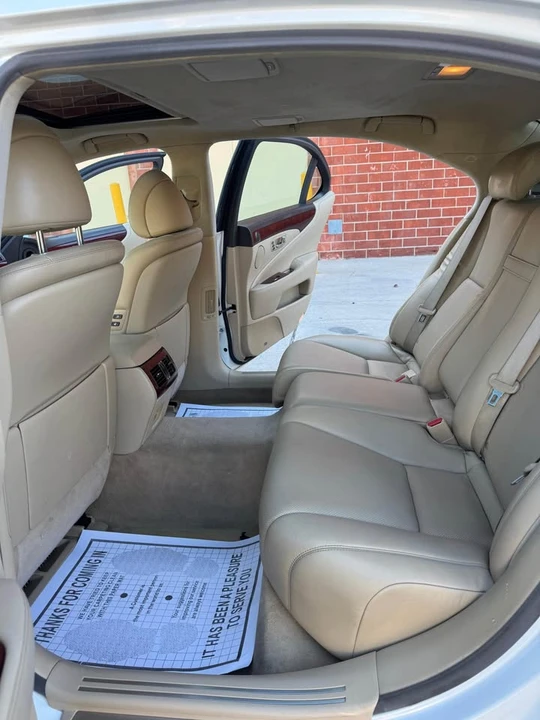 2007 Lexus LS 4th Gen - Image 10 of 12