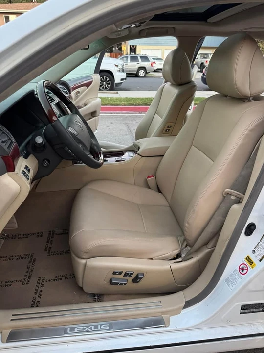 2007 Lexus LS 4th Gen - Image 9 of 12