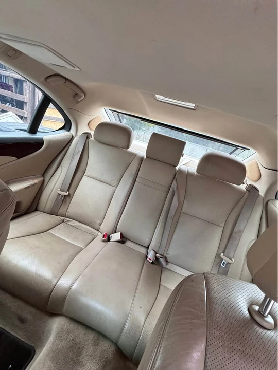 2007 Lexus LS 4th Gen - Image 11 of 19