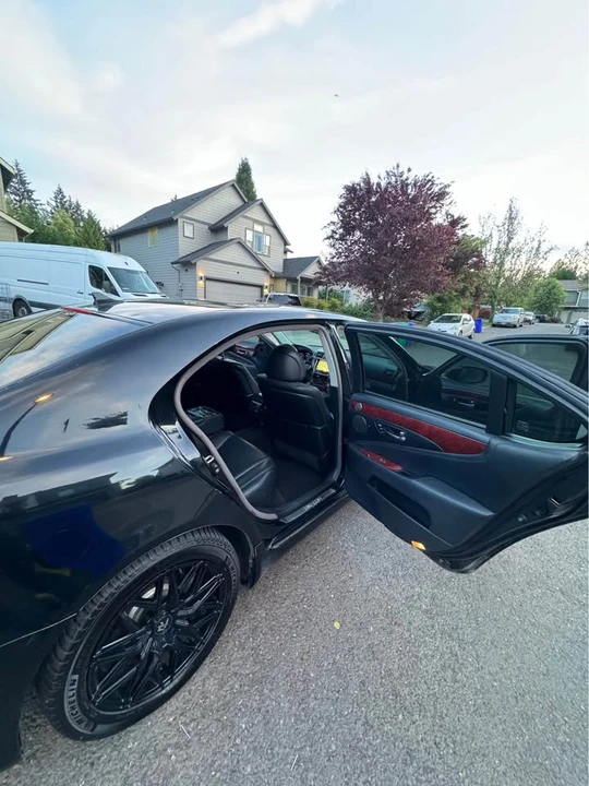 2007 Lexus LS 4th Gen - Image 17 of 18