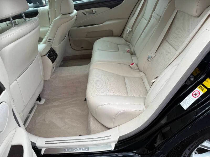 2007 Lexus LS 4th Gen - Image 12 of 17