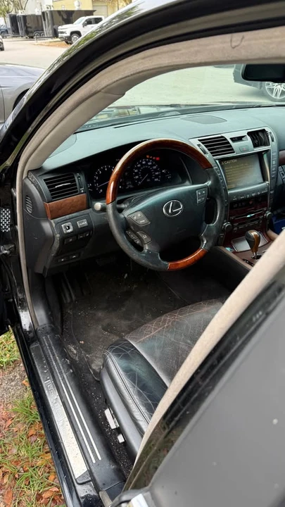 2007 Lexus LS 4th Gen - Image 7 of 10