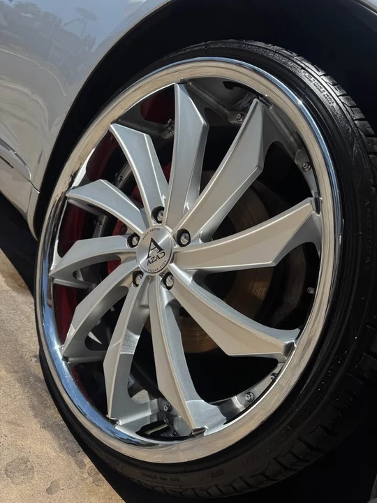 2007 Lexus LS 4th Gen - Image 12 of 15