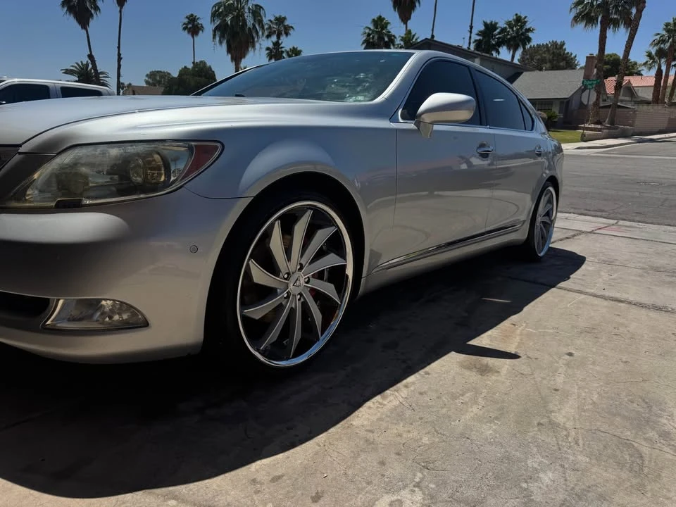2007 Lexus LS 4th Gen - Image 3 of 15