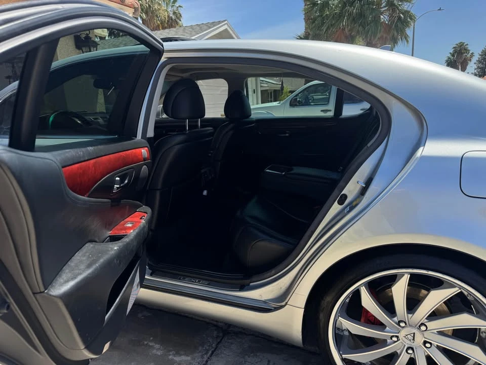 2007 Lexus LS 4th Gen - Image 10 of 15