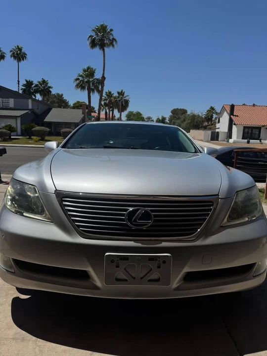 2007 Lexus LS 4th Gen - Image 4 of 15