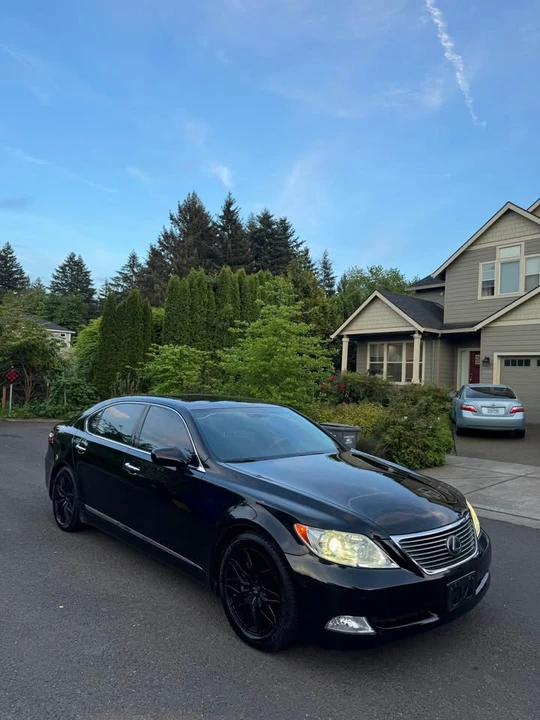 2007 Lexus LS 4th Gen - Image 2 of 18