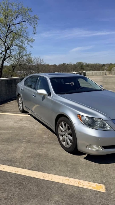 2007 Lexus LS 4th Gen - Image 2 of 18