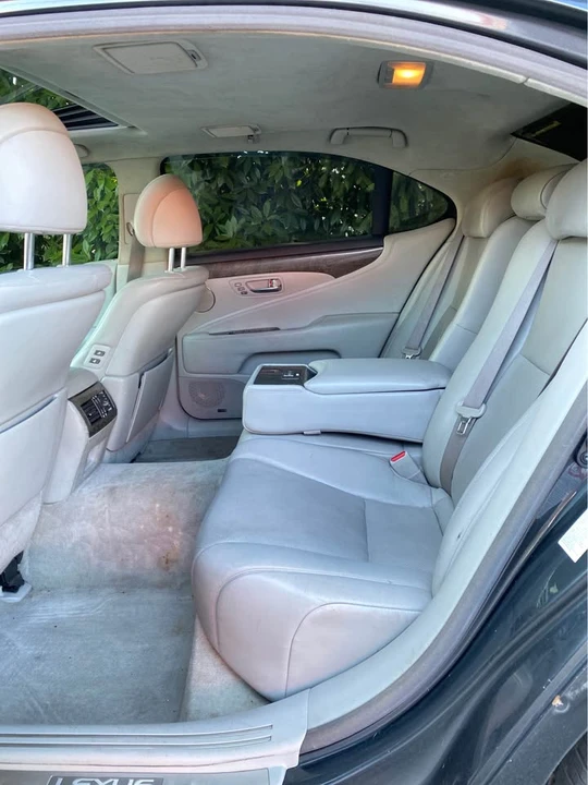 2007 Lexus LS 4th Gen - Image 8 of 12