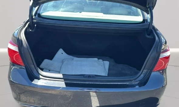 2007 Lexus LS 4th Gen - Image 12 of 12