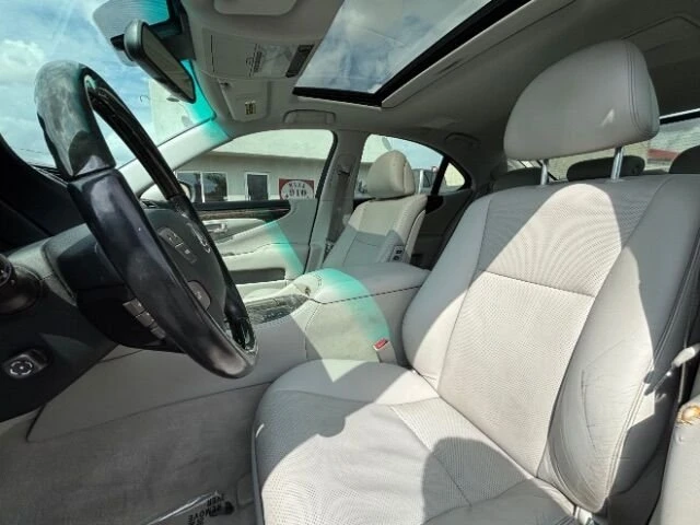 2007 Lexus LS 4th Gen - Image 17 of 19