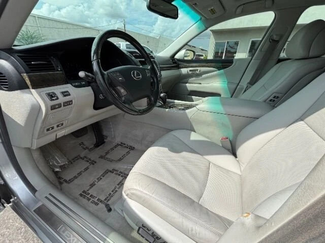 2007 Lexus LS 4th Gen - Image 11 of 19