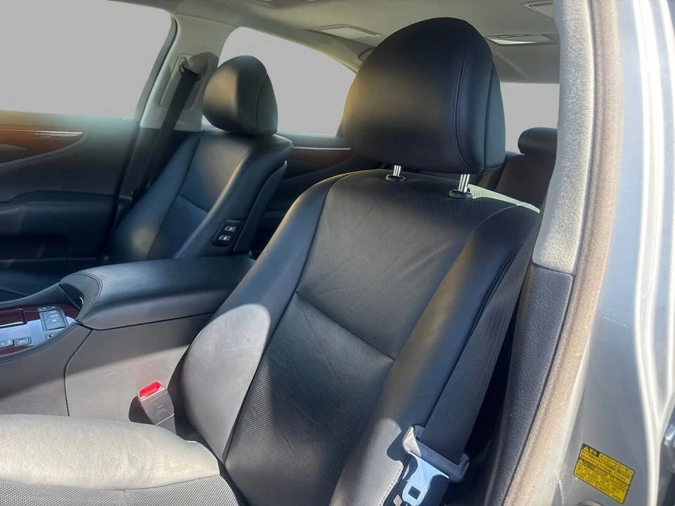 2007 Lexus LS 4th Gen - Image 14 of 20