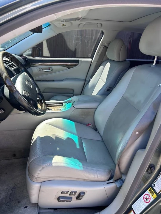 2007 Lexus LS 4th Gen - Image 6 of 10