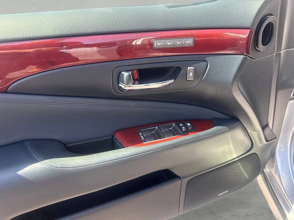 2007 Lexus LS 4th Gen - Image 12 of 20