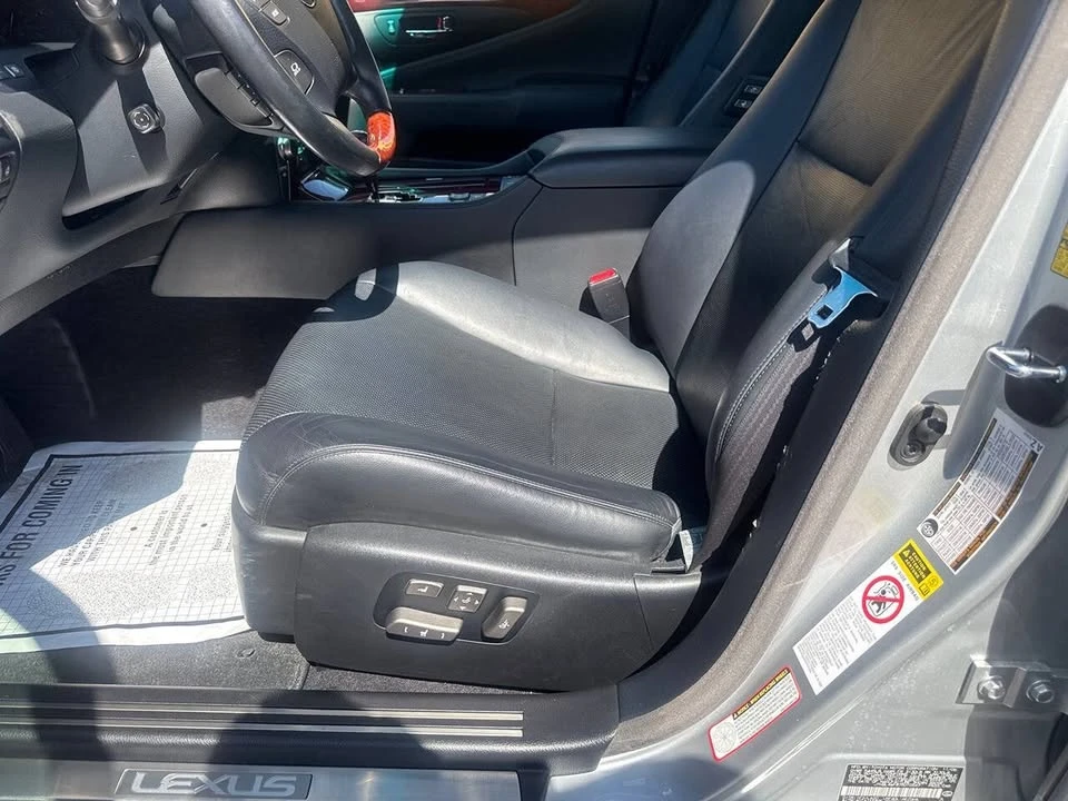 2007 Lexus LS 4th Gen - Image 15 of 20