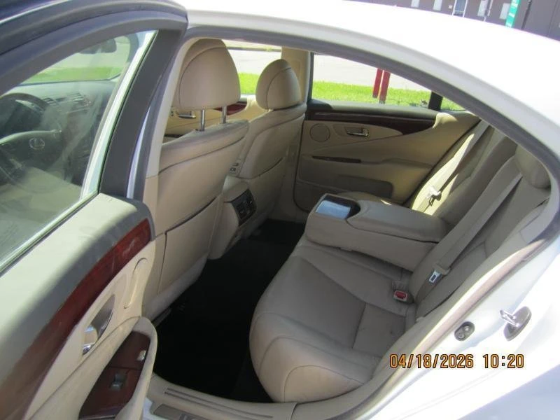 2007 Lexus LS 4th Gen - Image 11 of 13