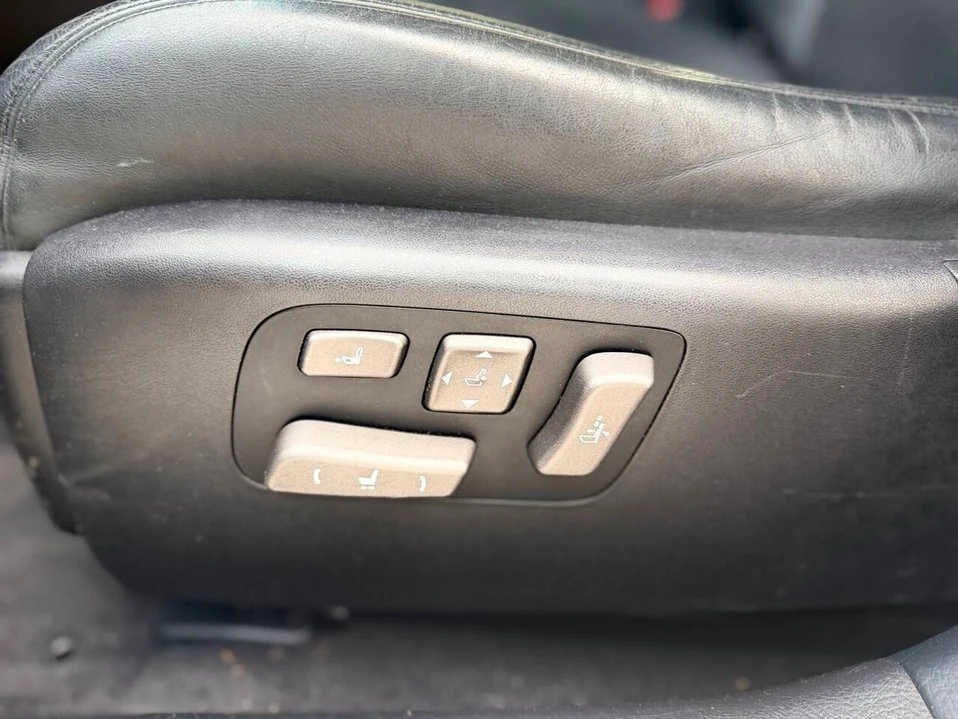2007 Lexus LS 4th Gen - Image 11 of 20