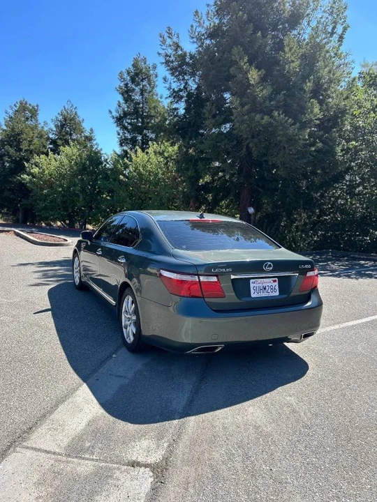 2007 Lexus LS 4th Gen - Image 3 of 10
