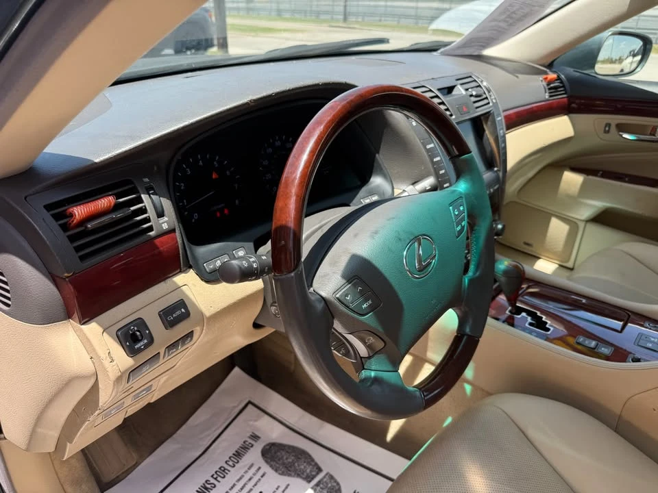 2007 Lexus LS 4th Gen - Image 10 of 20