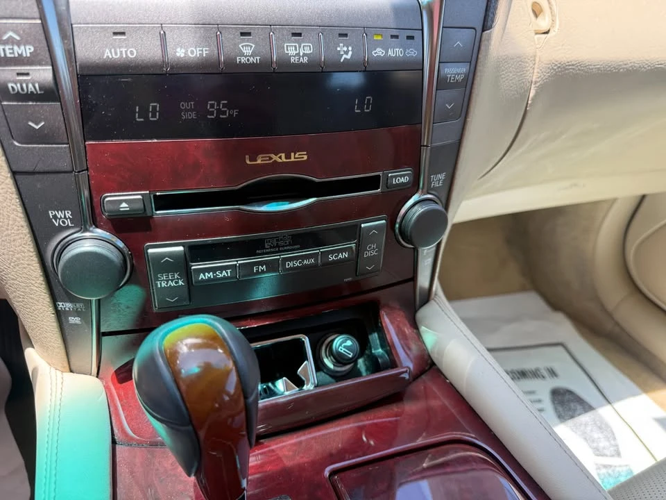 2007 Lexus LS 4th Gen - Image 18 of 20