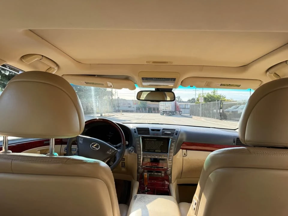 2007 Lexus LS 4th Gen - Image 18 of 18