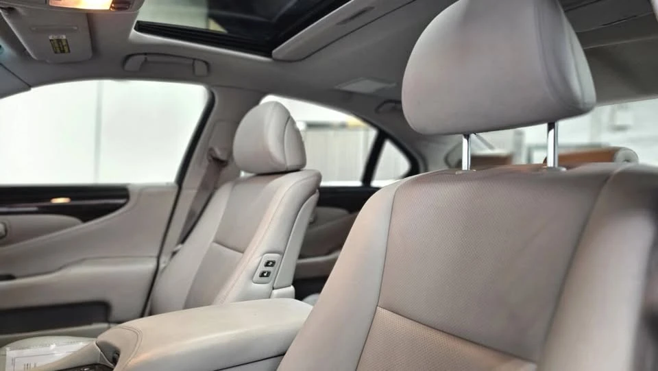 2007 Lexus LS 4th Gen - Image 11 of 20