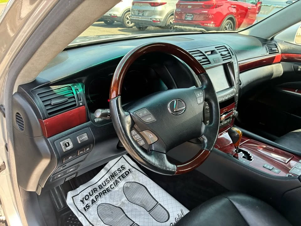 2007 Lexus LS 4th Gen - Image 6 of 10