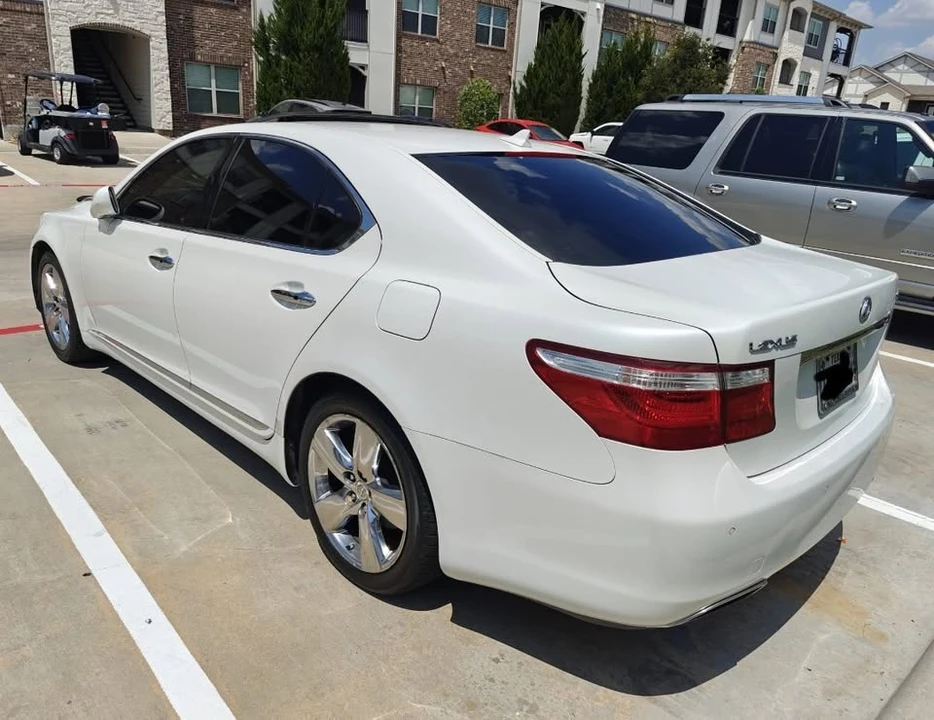 2007 Lexus LS 4th Gen - Image 2 of 7