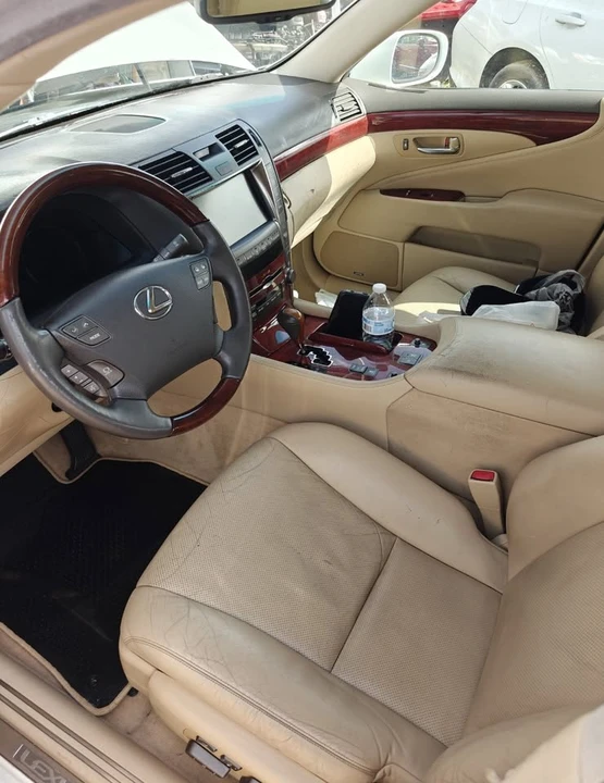 2007 Lexus LS 4th Gen - Image 6 of 7