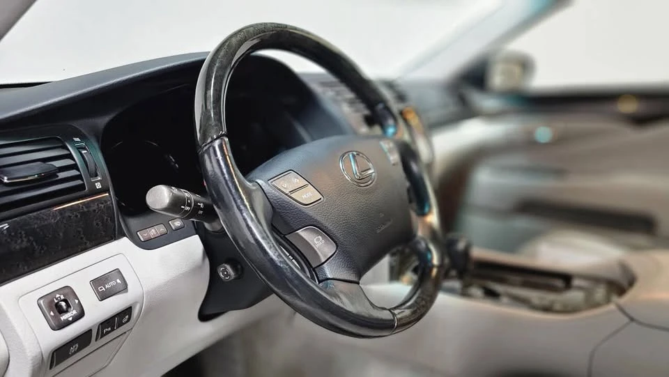 2007 Lexus LS 4th Gen - Image 13 of 20