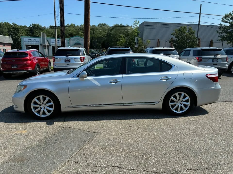 2007 Lexus LS 4th Gen - Image 2 of 10