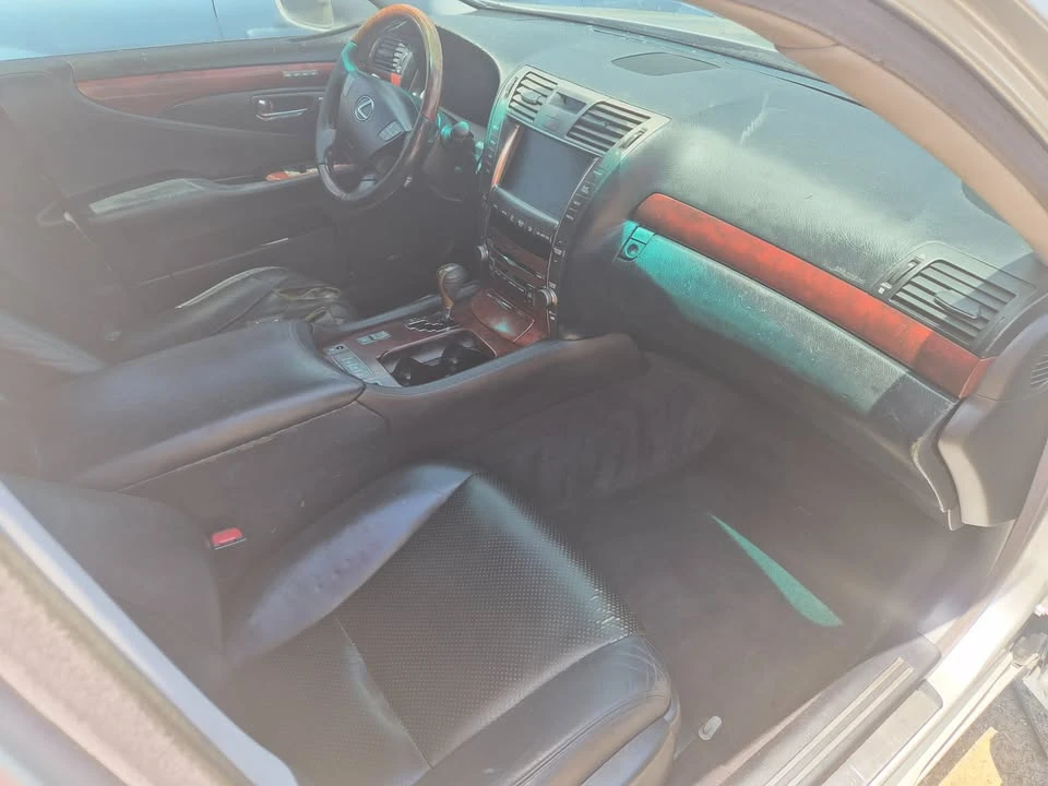2007 Lexus LS 4th Gen - Image 4 of 7