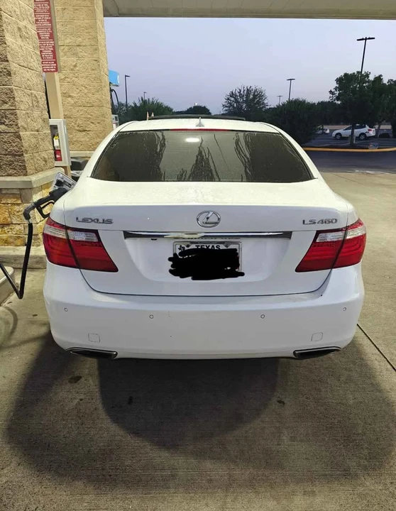2007 Lexus LS 4th Gen - Image 5 of 8