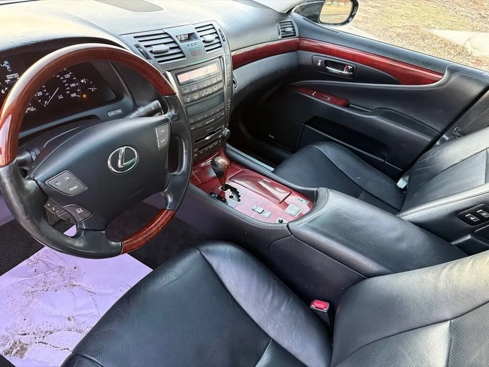 2007 Lexus LS 4th Gen - Image 9 of 20