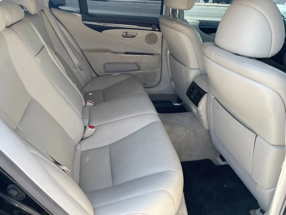 2007 Lexus LS 4th Gen - Image 8 of 9
