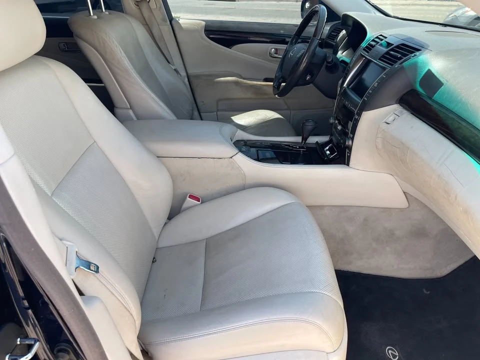 2007 Lexus LS 4th Gen - Image 7 of 9