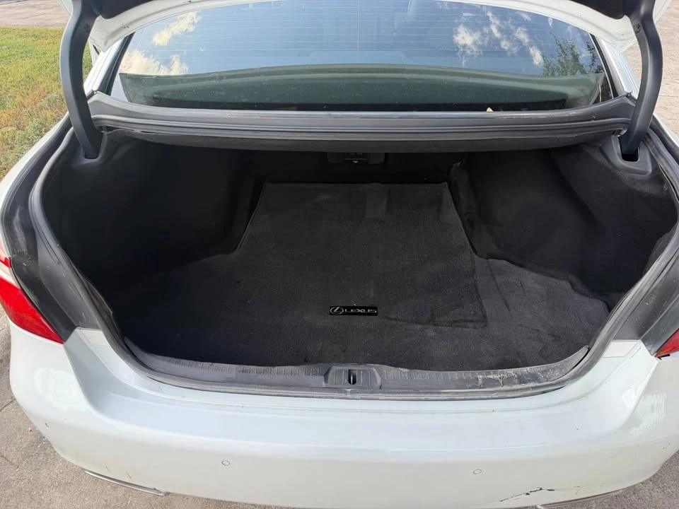 2007 Lexus LS 4th Gen - Image 9 of 11