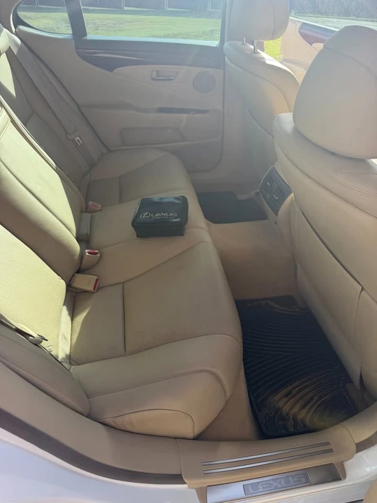 2007 Lexus LS 4th Gen - Image 8 of 11