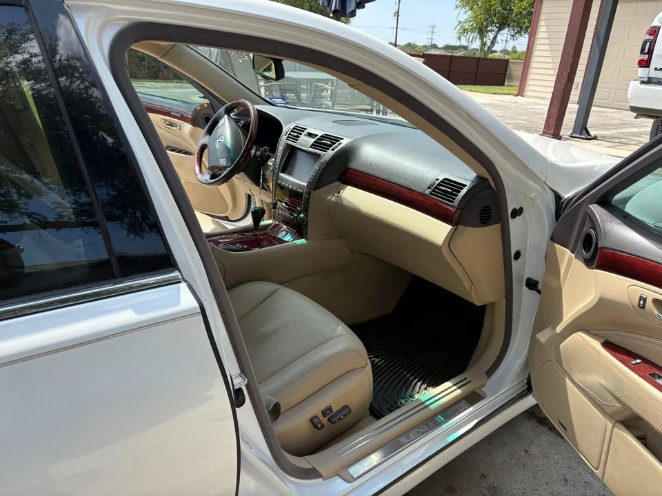 2007 Lexus LS 4th Gen - Image 11 of 11
