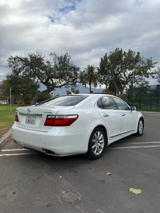 2007 Lexus LS 4th Gen - Image 2 of 7